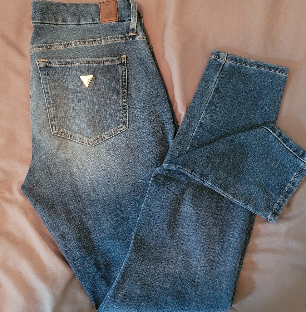 Womans Guess jeans